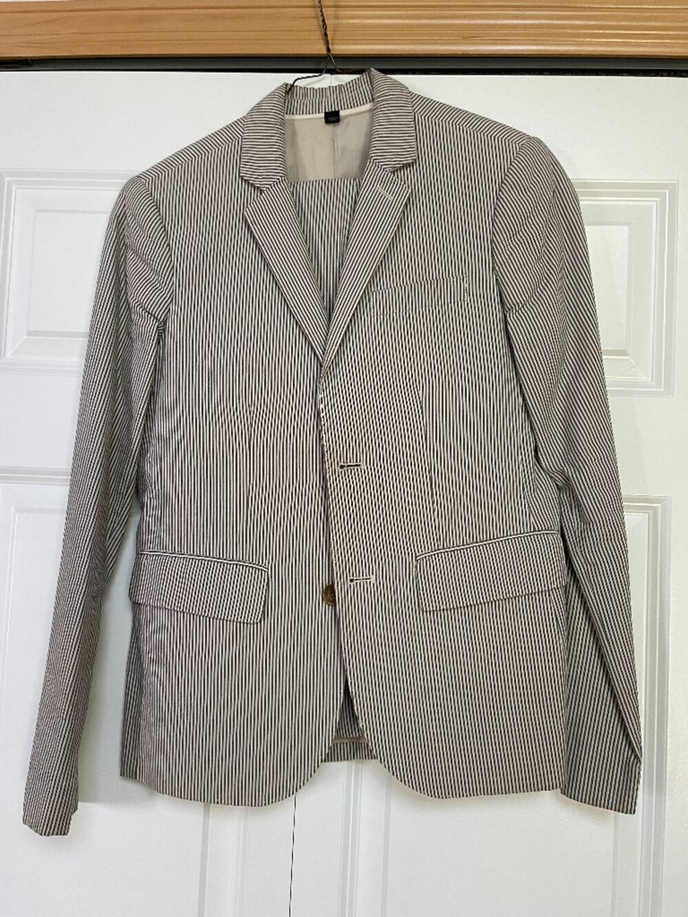 Boys size 14 J.Crew blue Seersucker suit